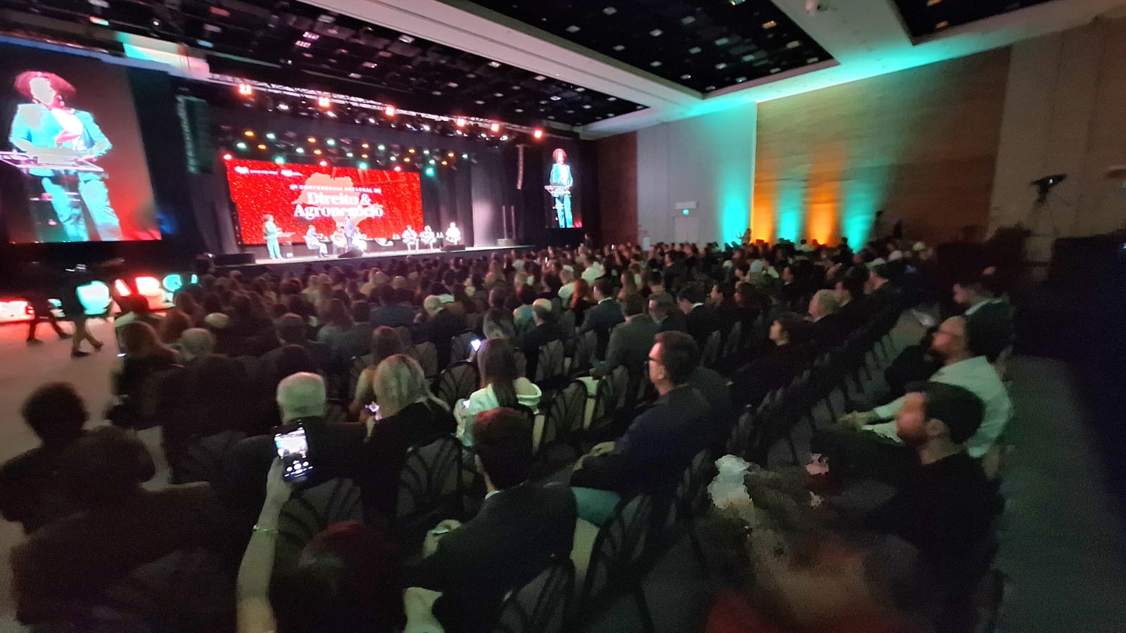 OAB SP abre 2ª Conferência Direito e Agronegócio com auditório cheio