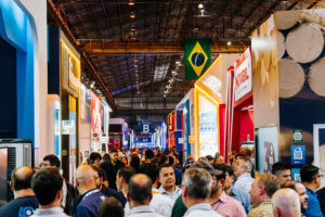 Bioenergia movimenta R$ 14,1 bilhões na Fenasucro