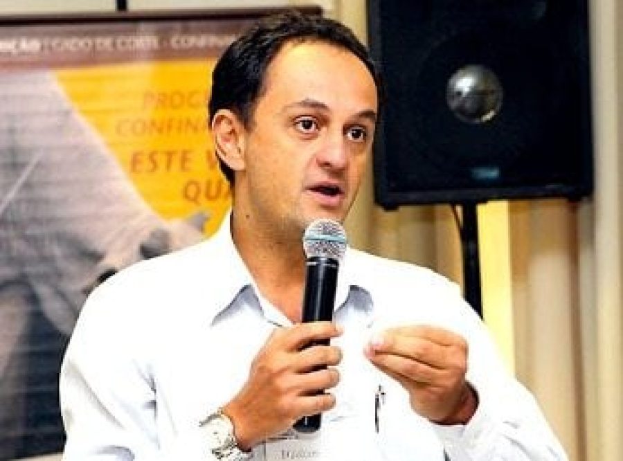 Marcos Sampaio Baruselli